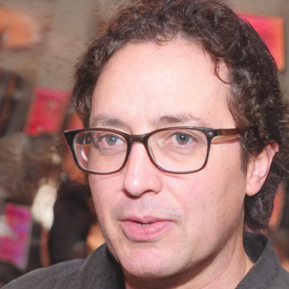 Portrait de Marc Dubois, formateur expert en analyse financière